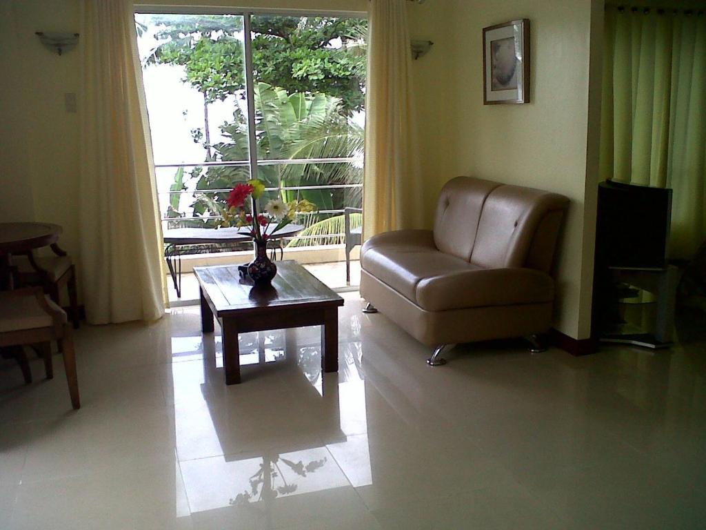 Beachcomber Resort Balabag  Rom bilde
